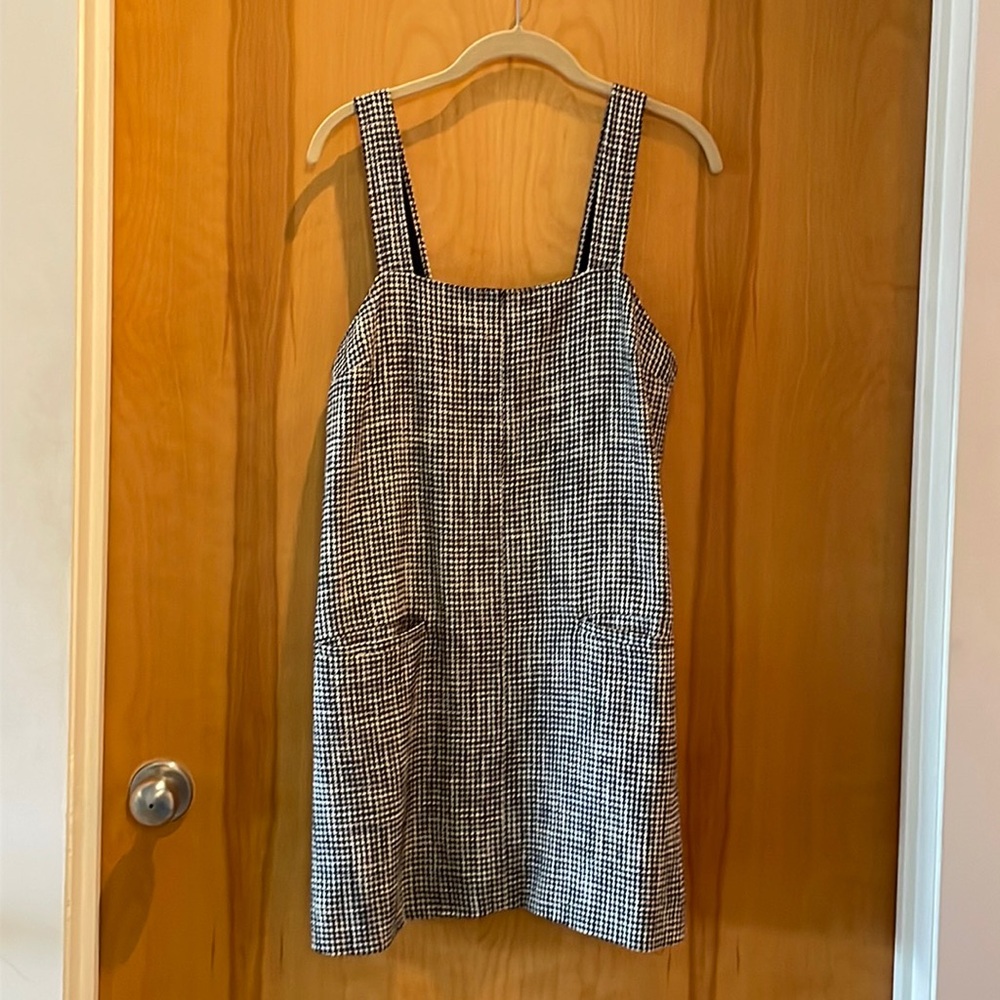 Abercrombie classic houndstooth mini dress. Size M.